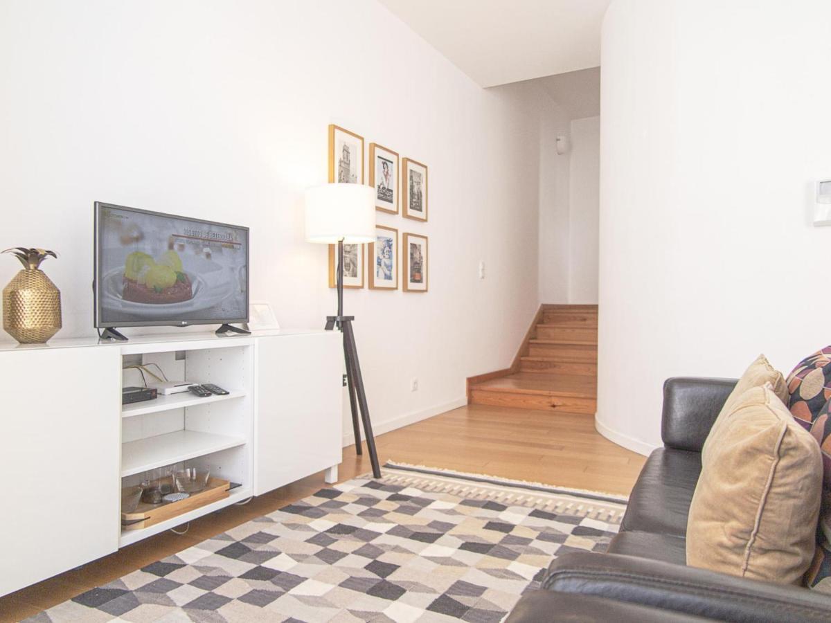 ליסבון Baixa Chiado 2 Bedroom Duplex Apt With Ac Elevator מראה חיצוני תמונה